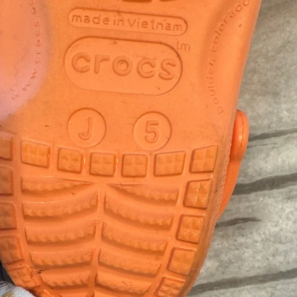 CROCS Women’s/Kids Coral Sandals - Picture 4 of 5